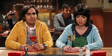 who played raj's girlfriend lucy